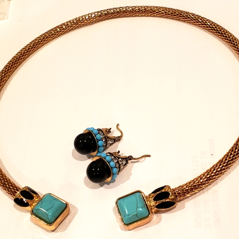 Vintague chocker and earrings 🔥🔥